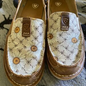 Ariat daisy flats 10